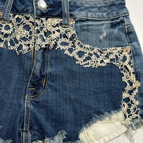 American Eagle Hi Rise Festival Overlay Cut Off Denim Super Stretch Shorts Size6 - Picture 3 of 10